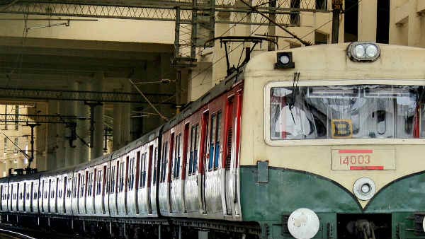 புறநகர் ரயில் சேவை 4 மணி நேரம்  நிறுத்தம்… பயணிகளுக்கு முக்கிய அறிவிப்பு….!!!