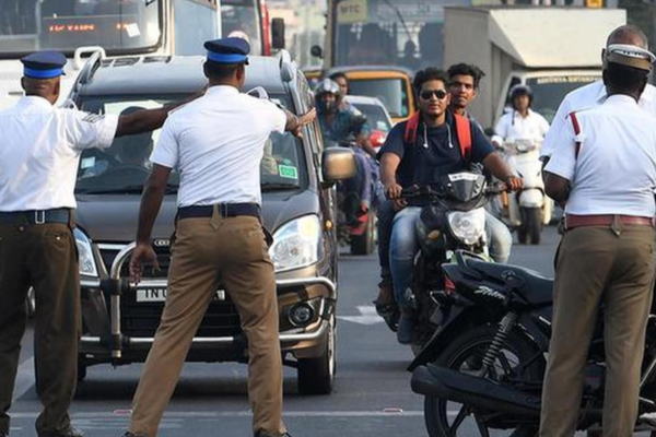 சென்னையில் நாளை முதல் அமல்…. வாகன ஓட்டிகளுக்கு புதிய வேக கட்டுப்பாடு…. மீறினால் ரூ. 1000 அபராதம்….!!!