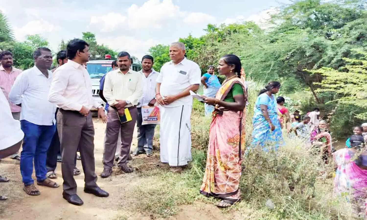 ரூ.40 லட்சம் மதிப்பீட்டில் திட்ட பணிகள்…. கலெக்டரின் நேரடி ஆய்வு…. அதிகாரிகளுக்கு உத்தரவு…!!