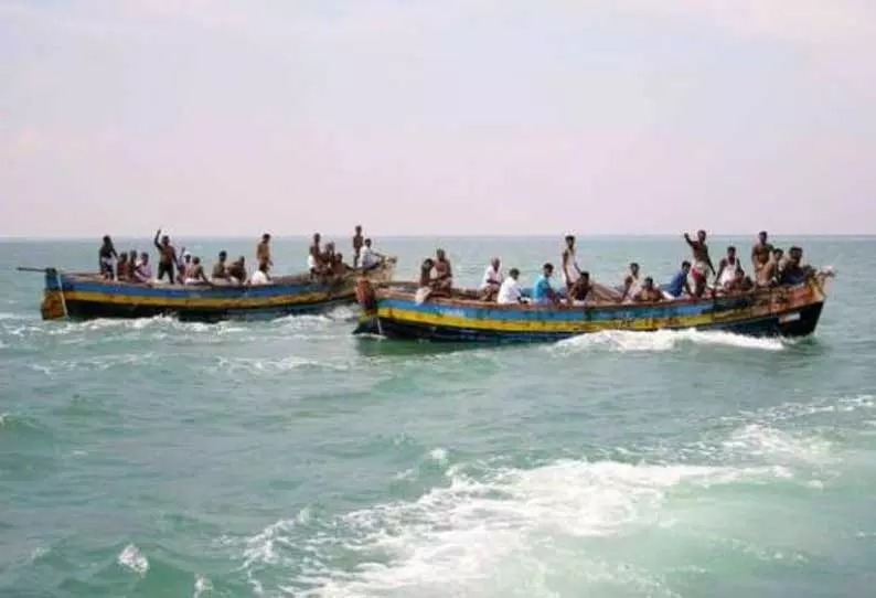 BREAKING: தமிழக மீனவர்கள் 22 பேர் கைது…!!