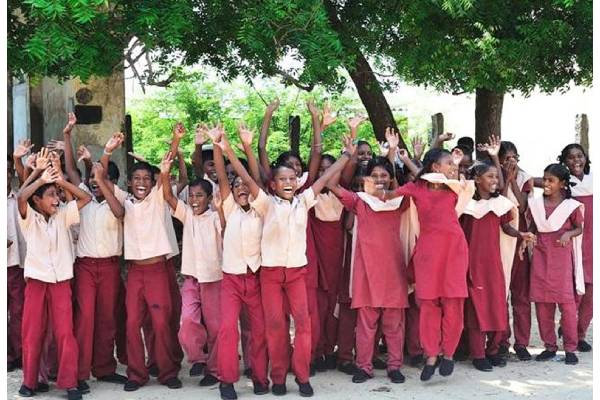 தமிழகத்தில் இன்று முதல் பள்ளி மாணவர்களுக்கு விடுமுறை….!!