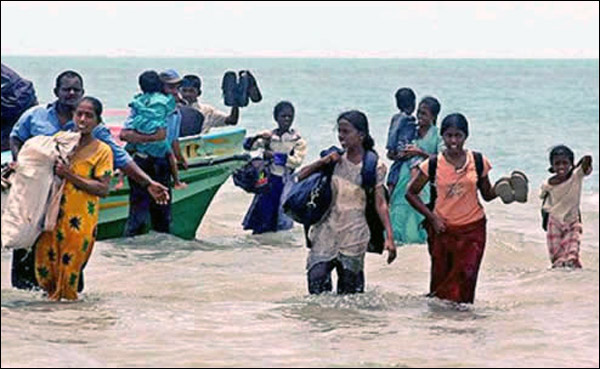 உயிர் காத்த மீனவர்களுக்கு ரூ.10000 கொடுங்க….. அரசுக்கு வலுக்கும் கோரிக்கை…!!