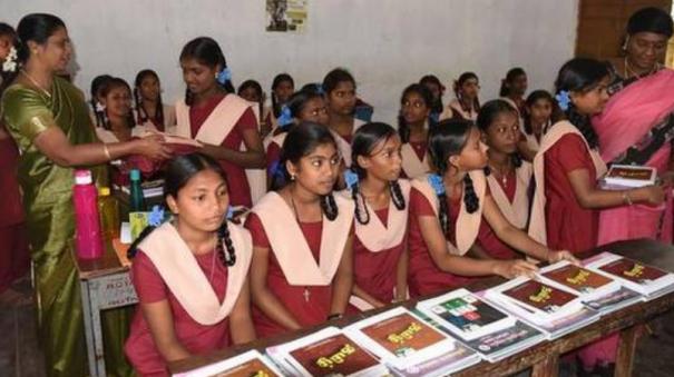 மிக்ஜாம் புயல் தாக்கம்: நாளை முதல் பள்ளி மாணவர்களுக்கு…. தமிழக அரசின் சூப்பர் அறிவிப்பு…!!