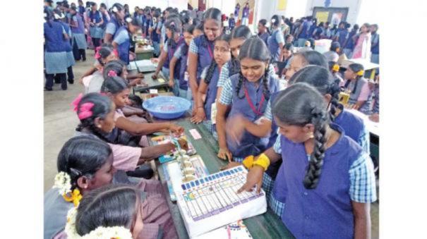 தமிழகத்தில் 8 – 10 ஆம் வகுப்பு மாணவர்களுக்கு தென்னிந்திய அறிவியல் கண்காட்சி…. அரசு அறிவிப்பு…!!!