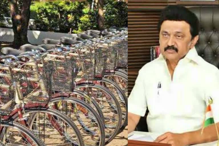 தமிழகத்தில் பள்ளி மாணவர்களுக்கு இலவச மிதிவண்டி…. அமைச்சர் வெளியிட்ட முக்கிய தகவல்..!!