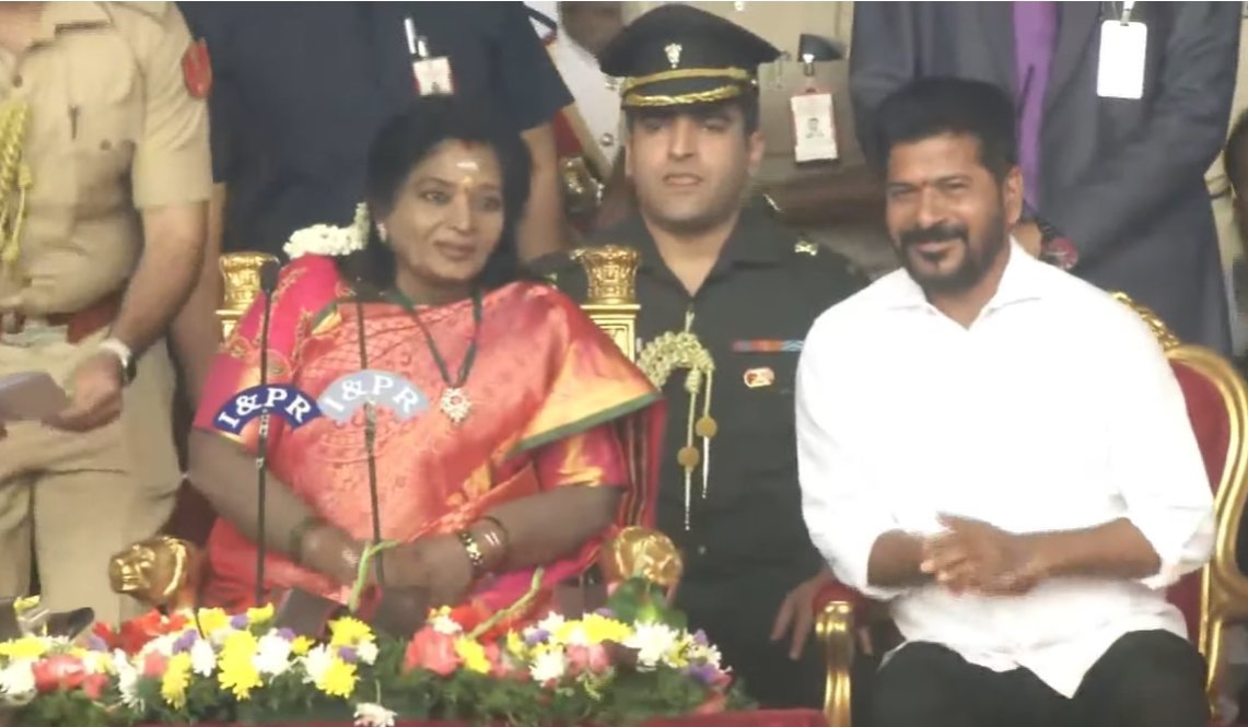 #BREAKING: தெலுங்கானாவின் புதிய முதல்வராக ரேவந்த் ரெட்டி பதவியேற்பு…!!