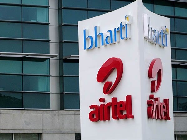 புத்தாண்டில் விலை ஏற்றம்….. பயனர்களுக்கு ஷாக் கொடுத்த AIRTEL நிறுவனம்…!!!