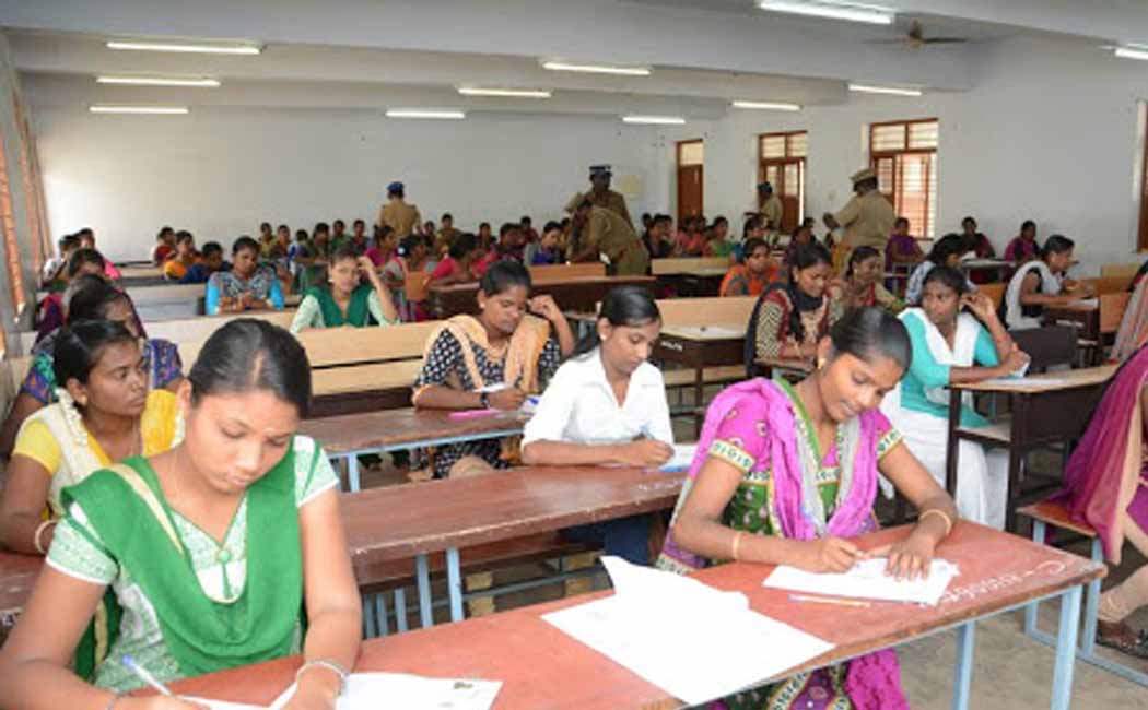 கூட்டுறவு சங்க உதவியாளர் தேர்வு…. ஹால் டிக்கெட் வெளியீடு…. டிஎன்பிஎஸ்சி அறிவிப்பு….!!!