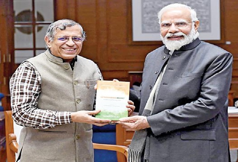 பிரதமர் மோடி தான் உலக தலைவராக உருவாக்கி விட்டார்;   ஆடிட்டர் குருமூர்த்தி மாஸ் ஸ்பீச்  …!!