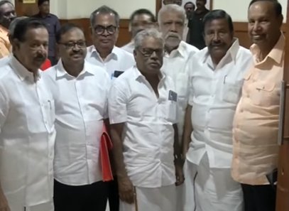 நாடாளுமன்ற தேர்தல் தொகுதி பங்கீடு : திமுக – மார்க்சிஸ்ட் இடையே பேச்சுவார்த்தை தொடங்கியது.!!