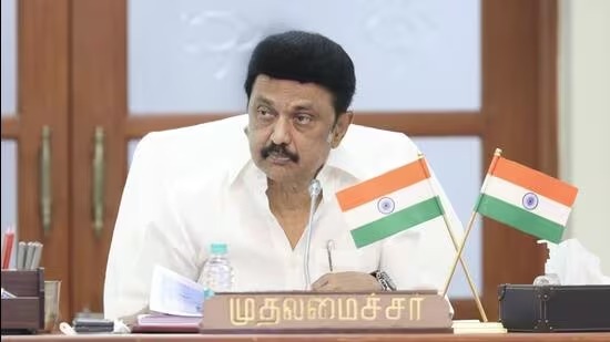 நீலகிரி : மண் சரிந்து உயிரிழந்தவரின் குடும்பத்திற்கு ரூ 2லட்சமும், காயமடைந்தவருக்கு ரூ 50,000 நிவாரணம் – முதல்வர் ஸ்டாலின் ஆறுதல்.!!