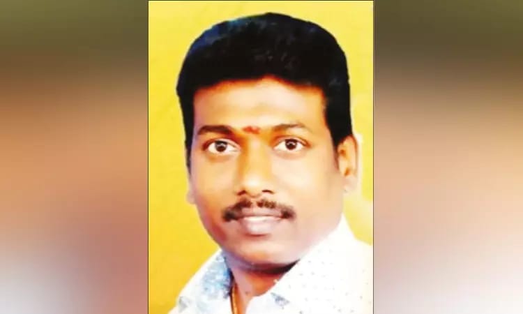 “கோடிக்கணக்கில் பணமோசடி”… TVK  கட்சி நிர்வாகியை வீட்டுக்குள் வைத்து பூட்டிய பொதுமக்கள்… தி.மலையில் பரபரப்பு…!!!