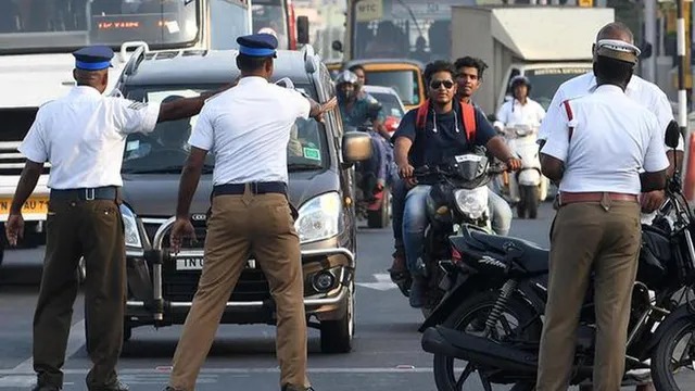 தமிழகம் முழுவதும் இன்று(மே 2) முதல் அமல்…. வாகன ஓட்டிகளுக்கு புதிய கட்டுப்பாடு….!!!