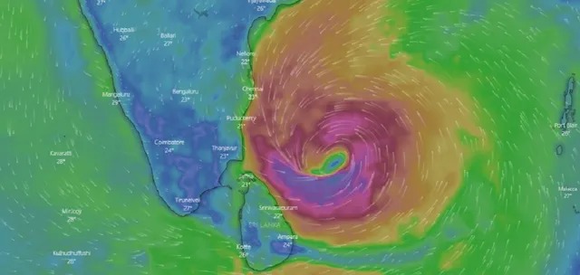 எச்சரிக்கை: கடுமையான சூறாவளி புயலாக மாற வாய்ப்பு…. அலெர்ட்டா இருங்க….!!!