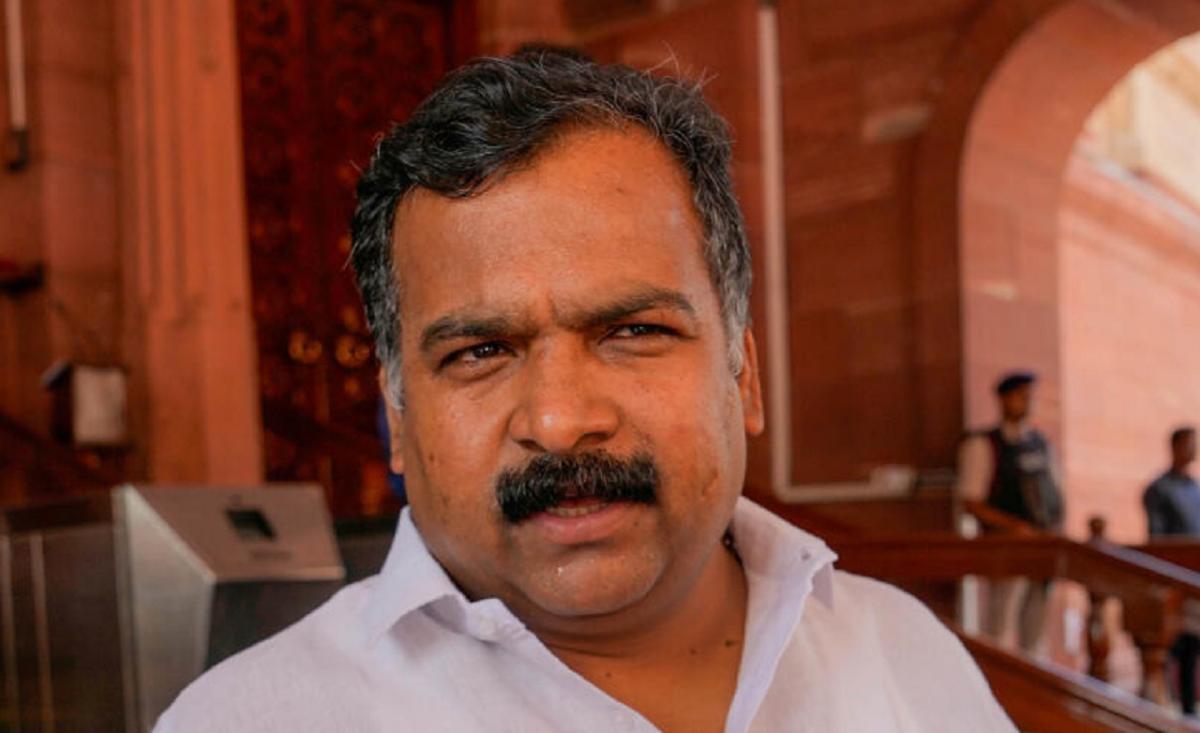 மாணவர்களின் எதிர்காலத்துடன் பாஜக விளையாடி வருகிறது… காங்கிரஸ் எம்பி குற்றசாட்டு…!!
