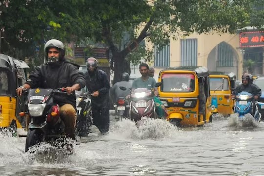 இன்று மாலை 5 மணி வரை இங்கெல்லாம் மழை பெய்யும்… வானிலை ஆய்வு மையம் அலர்ட்…!!