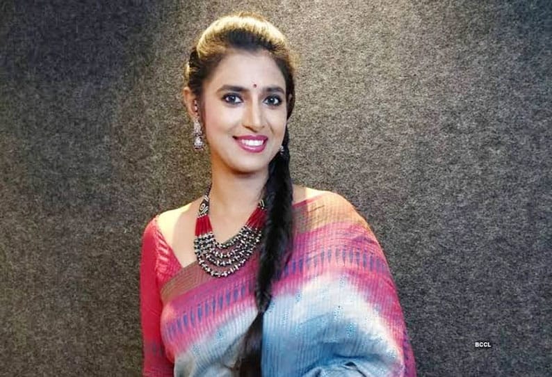 இரட்டை இலை இல்லாமல் ஒரு தேர்தலா…? அதிமுகவின் முடிவை ஜீரணிக்கவே முடியல… நடிகை கஸ்தூரி ஆதங்கம்..!!!