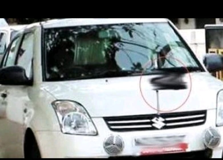 இனி கார்களில் கட்சிக்கொடி கட்டினாலும் நடவடிக்கை…. தமிழக அரசு புதிய அதிரடி…!!!