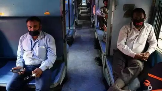 ரயிலில் காலி சீட்களை கண்டுபிடிக்க வசதி… பயணிகளுக்கு சூப்பர் குட் நியூஸ்…!!!