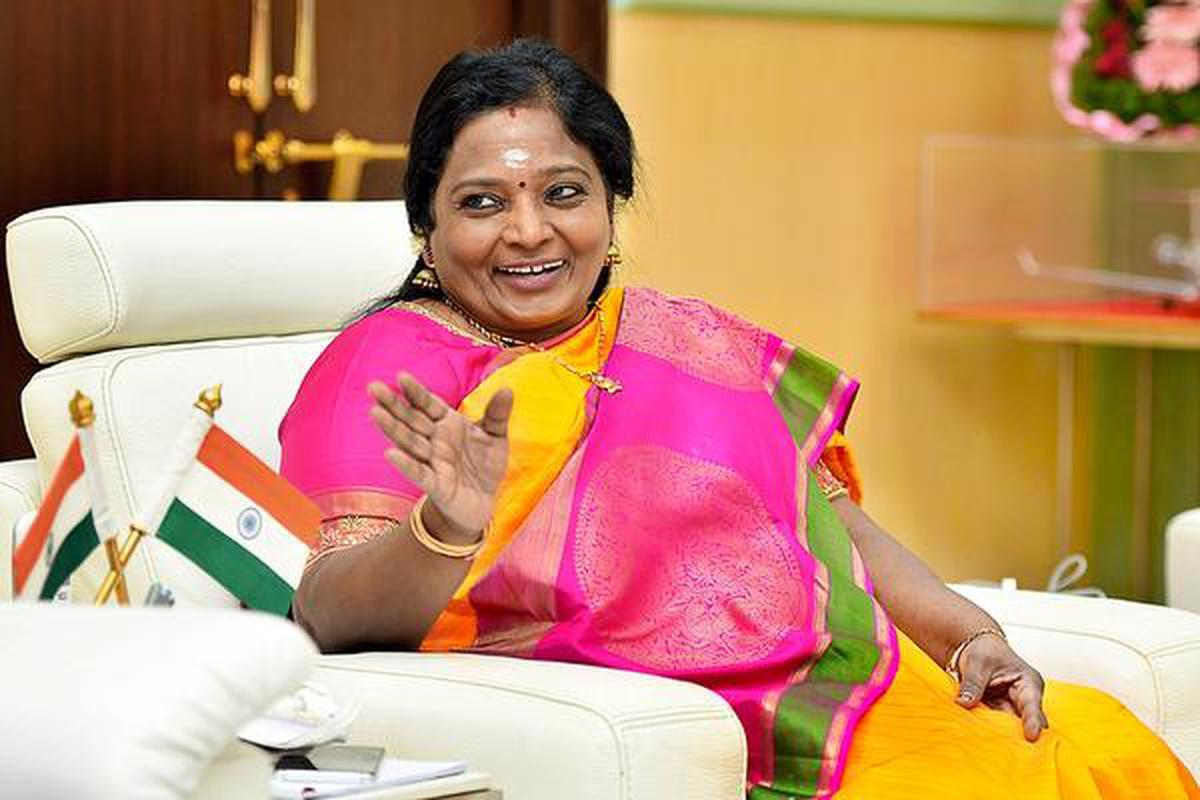 லண்டன் செல்லும் அண்ணாமலை.. செயல் தலைவர் பதவிக்கு சத்தமில்லாமல் காய் நகர்த்தும் தமிழிசை…???