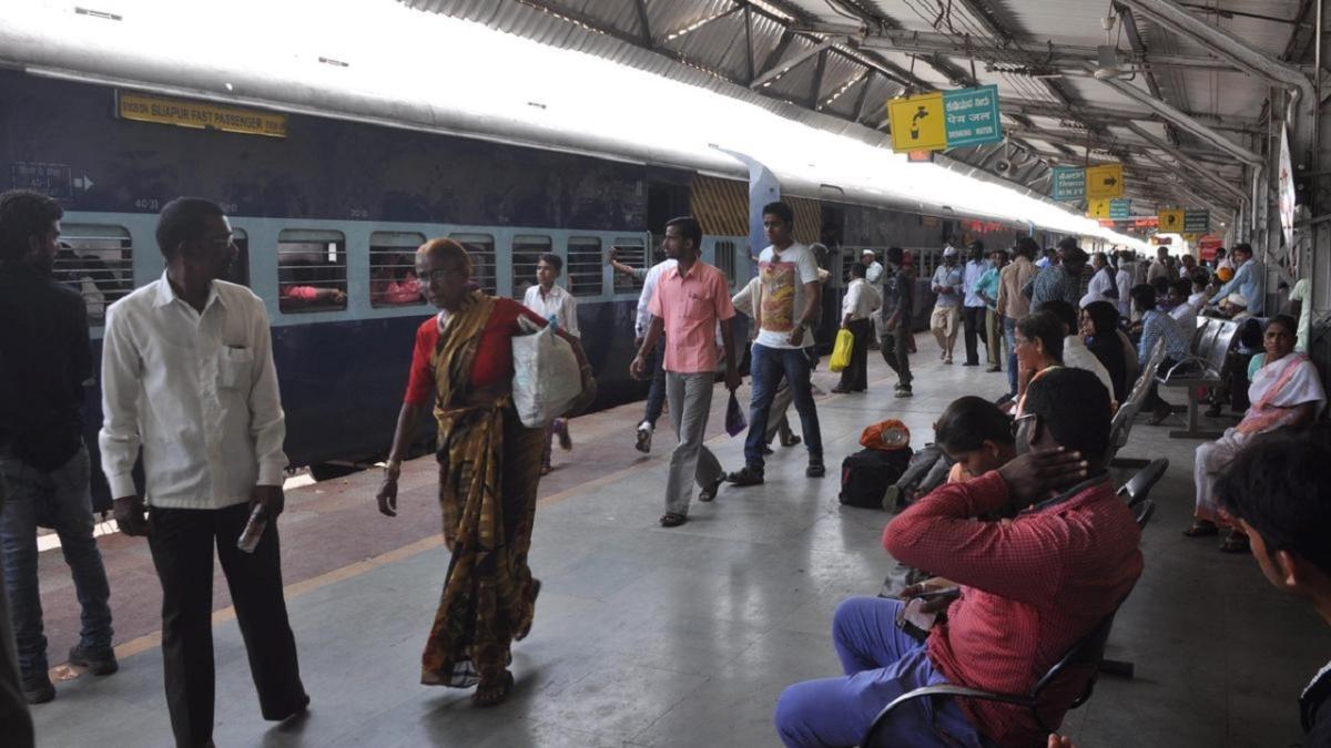 இன்று கடைசி நாள்… தீபாவளிக்கு செல்ல டிக்கெட் முன்பதிவு செய்பவர்களுக்கு முக்கிய அறிவிப்பு…!!!!