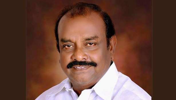 திடீர் உடல்நலக்குறைவு…. முன்னாள் அமைச்சர் மருத்துவமனையில் அனுமதி….!!!