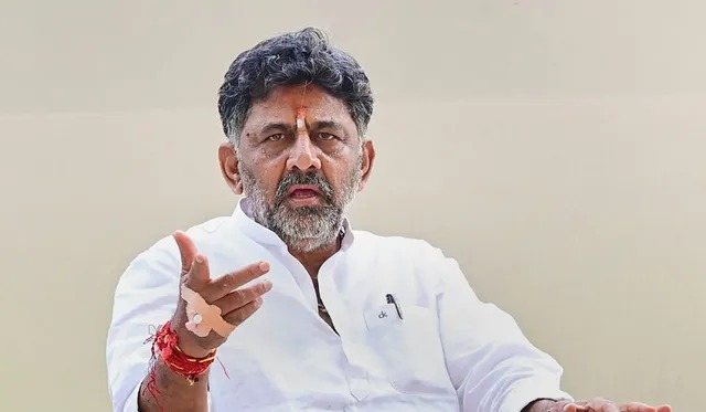பாஜக ஆட்சியில் 300 கோடிரூபாய்  ஊழல்… எடியூரப்பா பரபரப்பு குற்றசாட்டு..!!