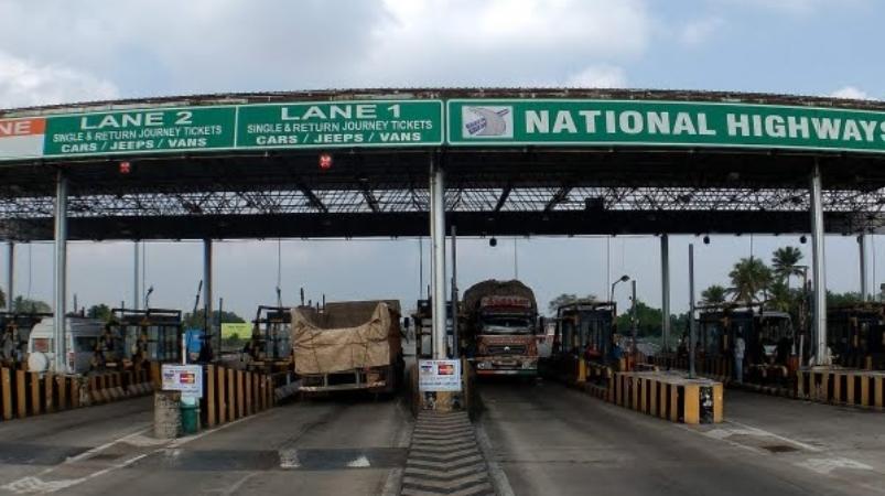 சுங்கச்சாவடியை அகற்ற வேண்டும்….. தொடரும் போராட்டம்…. முடிவுக்கு வருமா….?