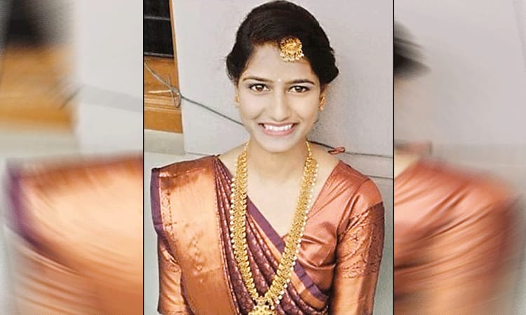 உன் பெற்றோரிடமிருந்து அதை வாங்கி வா… தொடர்ந்து தகராறு செய்த கணவர்… வேதனையின் உச்சத்தில் மனைவி… விபரீத முடிவு…!!