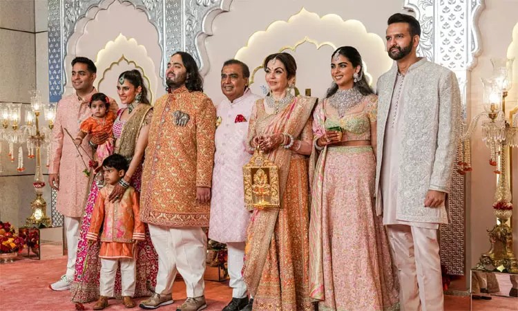 தினமும் ரூ.3 கோடி செலவு செய்தால்…. அம்பானியின் சொத்துக்கள் காலியாக எத்தனை வருடங்கள் ஆகும் தெரியுமா…??
