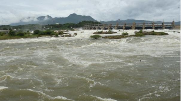 காவிரி கரையோர மக்களுக்கு வெள்ள அபாய எச்சரிக்கை…. தமிழக அரசு அலெர்ட்….!!