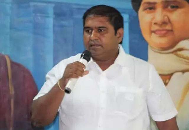பகுஜன் சமாஜ் கட்சியின் மாநில தலைவர் ஆம்ஸ்ட்ராங் வெட்டி படுகொலை…. சென்னையில் அதிர்ச்சி…!!