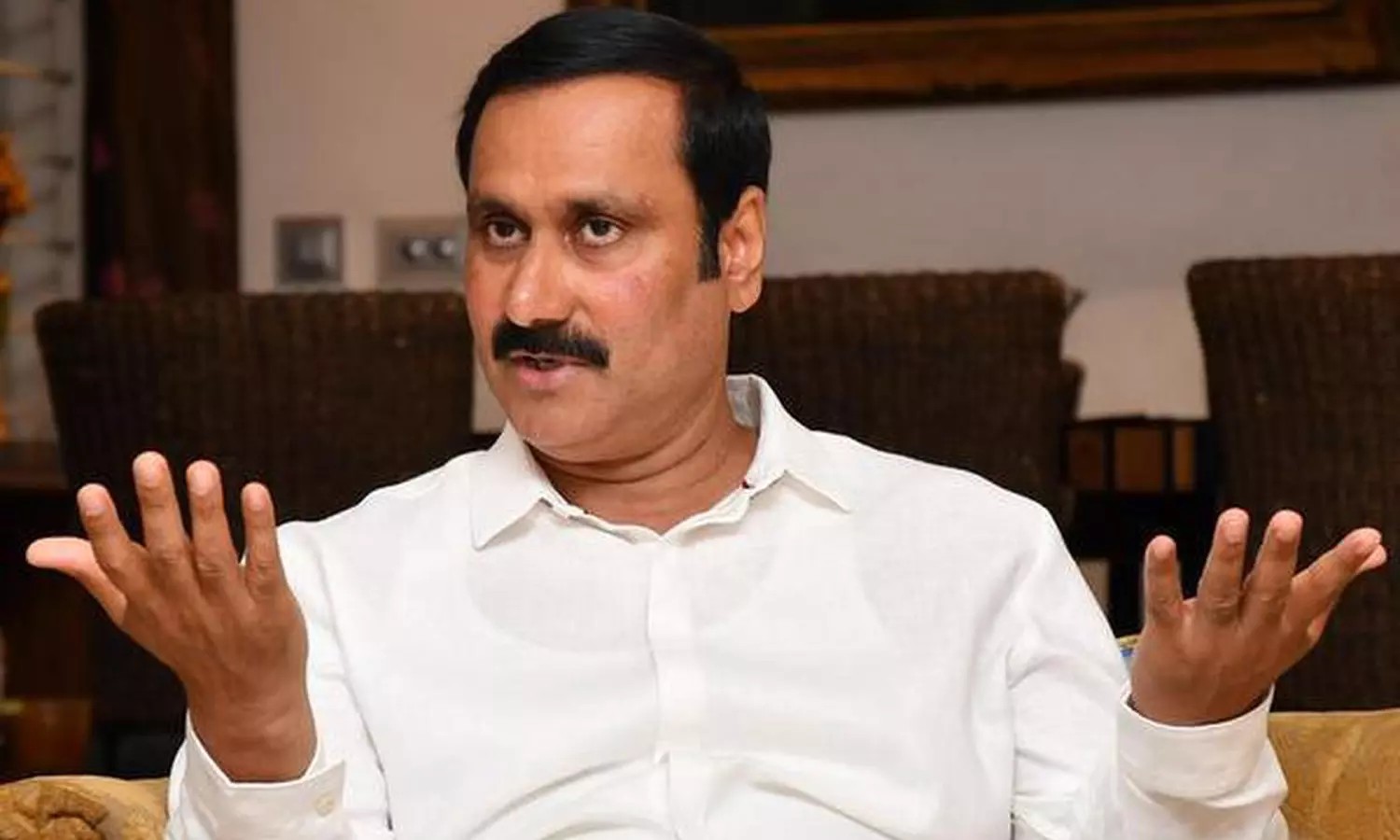 அரசு பள்ளிகளின் நிலைமை… பார்த்தாலே கண்ணீர் தான் வருது…. அன்புமணி ராமதாஸ் வேதனை…!!!