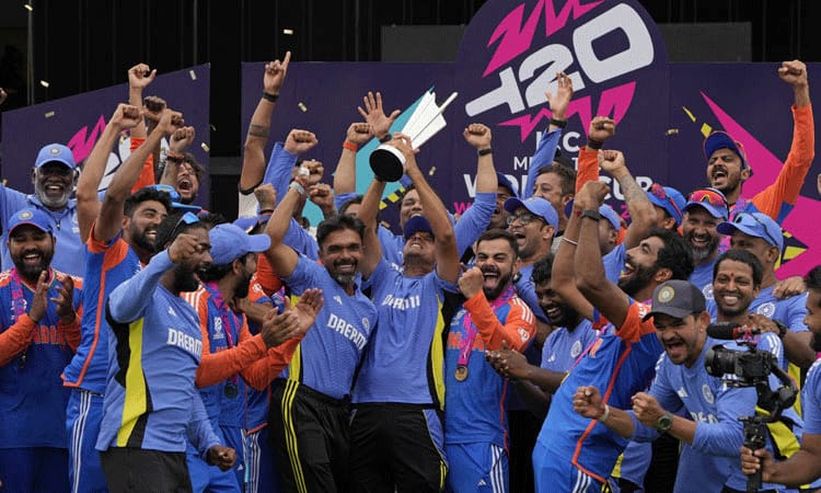 டி20 உலகக்கோப்பை… கனவு அணி பட்டியலை வெளியிட்ட ஐசிசி… ஆக்கிரமித்த இந்திய வீரர்கள்…!!!