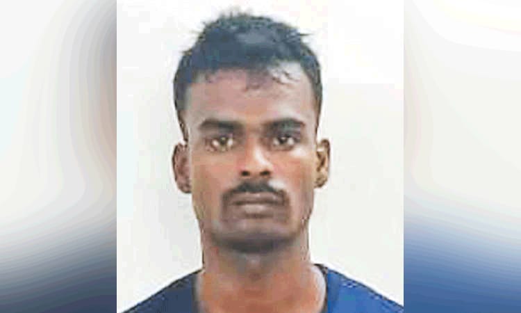 சென்னை மெரினாவில் போலீஸ் போல் நாடகமாடி பணம் பறிப்பு… வாலிபர் அதிரடி கைது…!!!