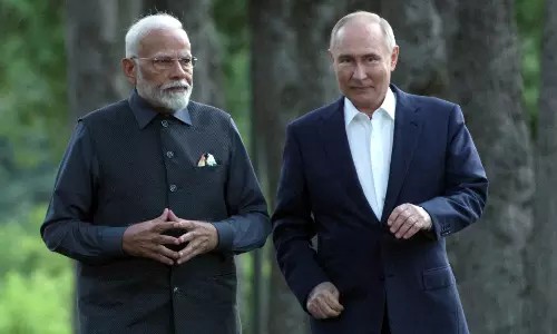 இந்தியா மனசு வச்சா போரை நிறுத்தலாம்… ரஷ்ய அதிபருடன் உடனே பேசுங்க… பிரதமர் மோடிக்கு அமெரிக்கா வலியுறுத்தல்…!!!
