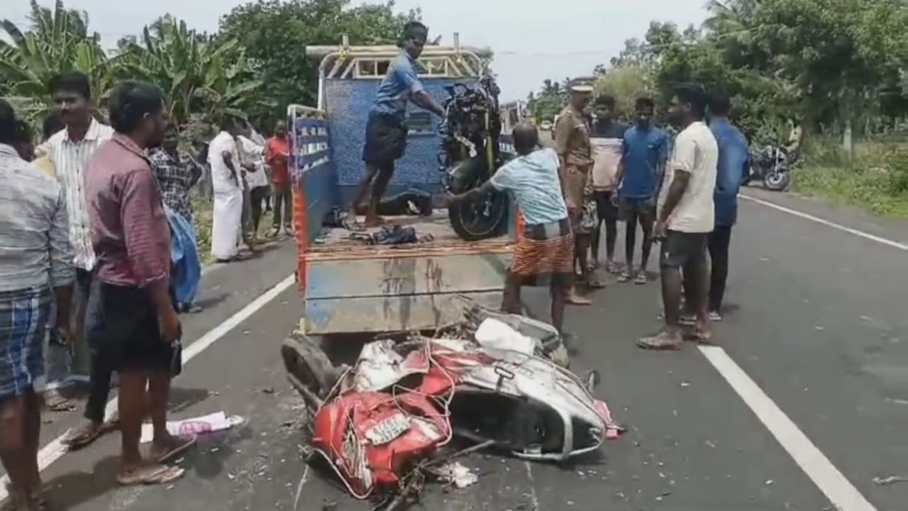 Breaking: தமிழகத்தில் அதிர்ச்சி… பைக்-ஸ்கூட்டி நேருக்கு நேர் மோதிய விபத்தில் ‌சிறுவன் உட்பட 3 பேர் பரிதாப பலி…!!!