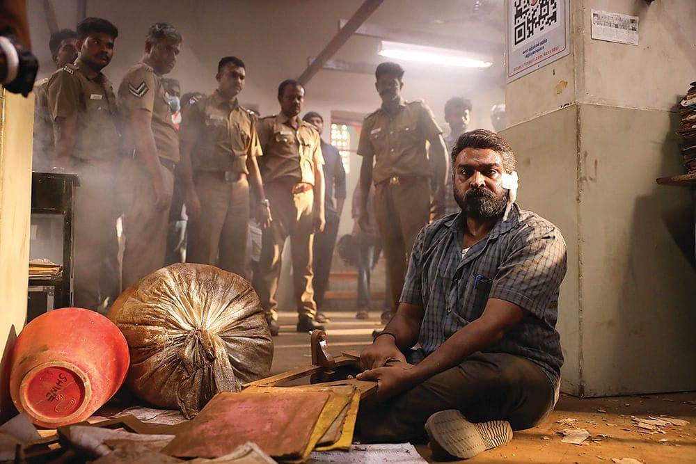 விசில் போடு…! ரூ.100 கோடி கலெக்ஷன்… வசூலில் பட்டையை கிளப்பும் நடிகர் விஜய் சேதுபதியின் “மகாராஜா”…!!
