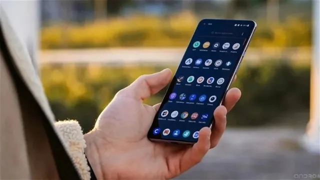 உங்க போனில் இந்த APP-ஐ உடனே டெலிட் பண்ணுங்க…. இல்லனா அவ்வளவுதான்…. அரசு எச்சரிக்கை….!!!