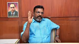 நாடகக் காதலா..? டீ சர்ட், ஜீன்ஸ் போட்டால் பெண்கள் மயங்கிவிடுவார்களா…? -திருமா பேச்சு…!!