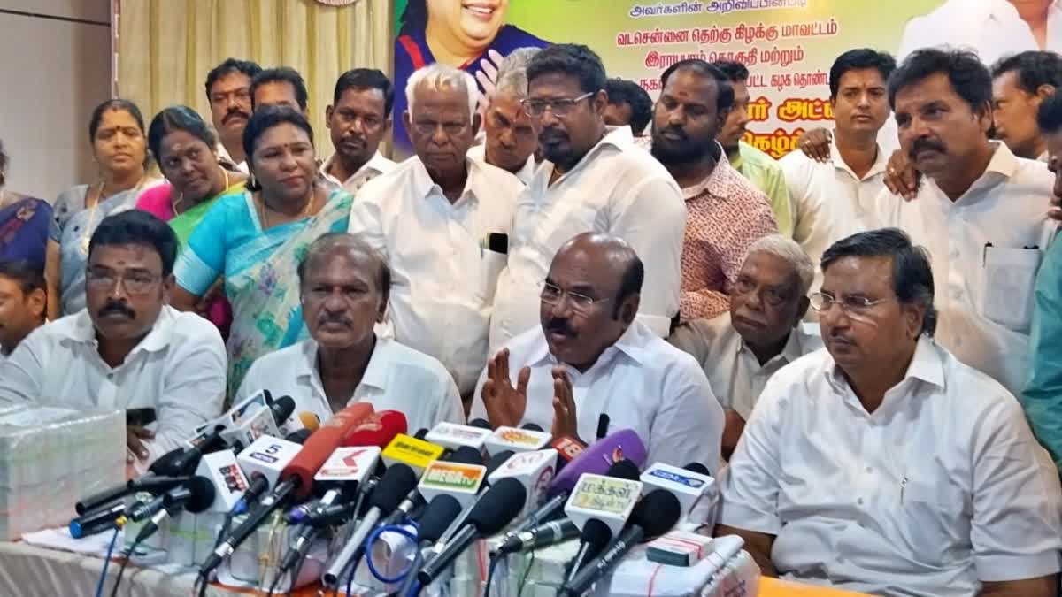 “விக்ரமன் பட பாணியில்”… அண்ணன் தம்பி போல் பாசத்தில் உருகிய திமுக- பாஜக… போட்டு தாக்கிய ஜெயக்குமார் ‌..!!!