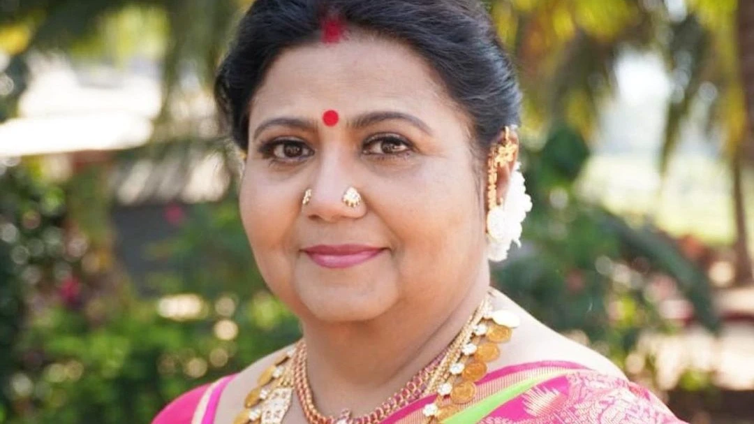 “எனக்கு 10 வயசு இருக்கும்”…. அப்பவே அந்த கொடுமையை அனுபவிச்சேன்…. நடிகை குட்டி பத்மினி பரபரப்பு புகார்…!!!