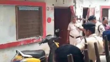 கணவர், மாமியார், 2 குழந்தைகளை கொன்றுவிட்டு பெண் காவலர் தற்கொலை… விசாரணையில் திடுக்கிடும் தகவல்..!!