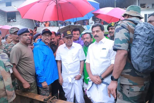 வீடுகளை இழந்தோருக்கு புதிய வீடுகள் – கேரள அரசு அறிவிப்பு….!!!