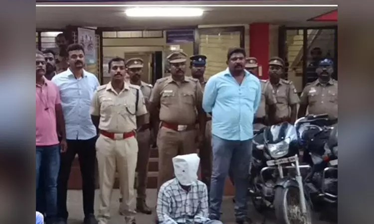 காதலிக்காக இப்படியா…? “செய்யக்கூடாததை செய்து வசமாக சிக்கிய காதலன்”… தட்டி தூக்கிய போலீஸ்…!!
