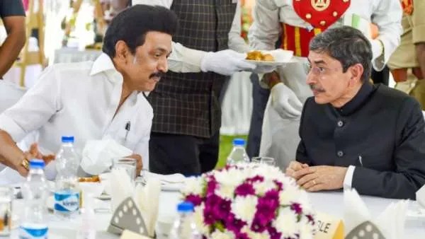 Breaking: ஆளுநர் தேநீர் விருந்து… முதல்வர் ஸ்டாலின் பங்கேற்பு…!!