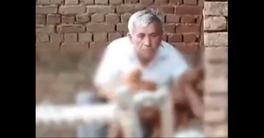 70 வயசு காமக்கொடூரன்.. “6 வயது சிறுமியையும் ஆட்டு குட்டியையும் கதற கதற”… நடு நடுங்க வைக்கும் பகீர் வீடியோ..‌!!