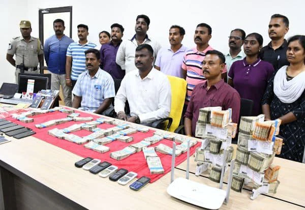 “வெளிநாடு வேலை”… ஆசை காட்டி 3400 பேரை மோசம் செய்த கும்பல்… ரூ.200 கோடி அபேஸ்…. புதுச்சேரியில் பரபரப்பு…!!