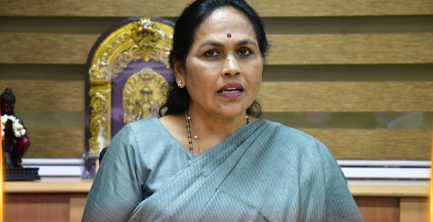 Breaking: தமிழர்களை இழிவு படுத்திய மத்திய அமைச்சர்…. பிரஸ் மீட்டில் மன்னிப்பு கேட்க சென்னை ஐகோர்ட் உத்தரவு…!!