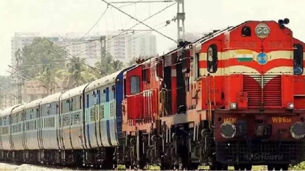 ரயில் பயணிகளுக்கு சூப்பர் குட் நியூஸ்… இன்று முதல் சிறப்பு ரயில்கள் இயக்கம்…!!!